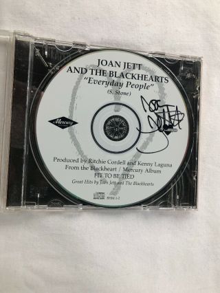 Joan Jett Blackhearts Signed Autographed “everyday People” Cd Rock Roll Hof