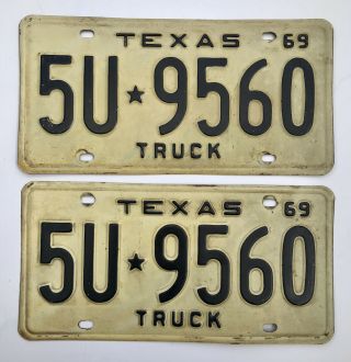 1969 Texas License Plates Truck Pair 5u 9560 Pair