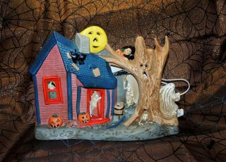 Vintage Light Up Color Change Haunted House Ceramic Spooky Halloween Pacific Rim