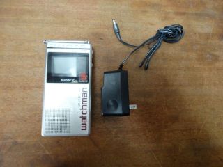 Vintage Sony FD - 30A Watchman AM/FM Radio TV Portable Handheld Television 2