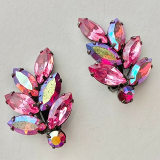 Unsigned Weiss Vintage Pink Marquise Ab Rhinestone Flower Clip Earrings 832
