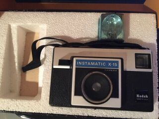 Vintage Kodak Instamatic X - 15 Color Outfit Camera And Flash Bulb