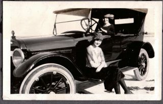 Vintage Photograph 1920 - 28 Flapper Type Girls Car/auto/automobile Michigan Photo