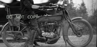N40 1910 ' S NEGATIVE.  MAN ON VERY OLD HARLEY DAVIDSON MOTORCYCLE,  GOOD DETAIL 3