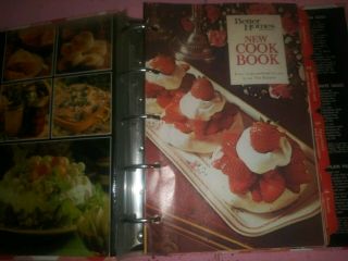 Vintage vtg Better Homes and Gardens Cookbook binder style recipes yum guc 2