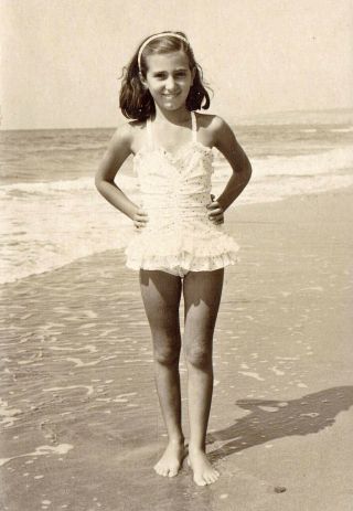 Young Girl On The Beach In Italy - Vintage 1930s Snapshot Photo - Rppc
