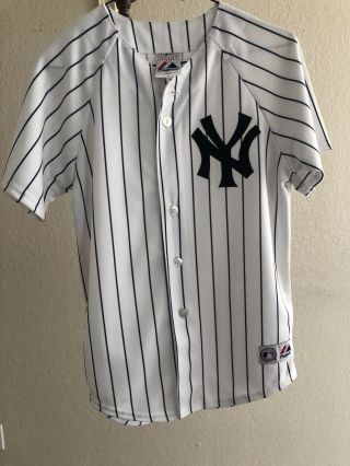 York Yankees Jersey Youth Medium Stitched Sewn.  Never Worn.