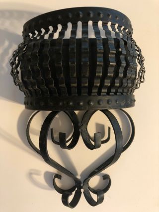 Vintage Black Wrought Iron Home Garden Basket Wall Pocket Planter