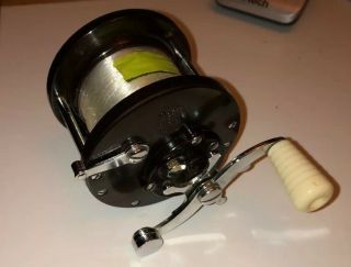 Vintage Penn No.  85 Saltwater Fishing Reel With White Handle