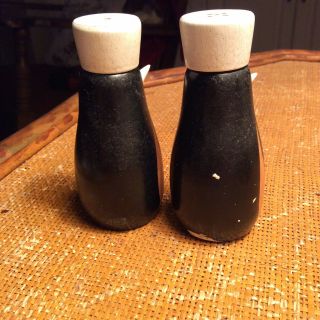 Vintage MCM 1950s - 1960s Wooden Penguin Salt & Pepper Shakers 2