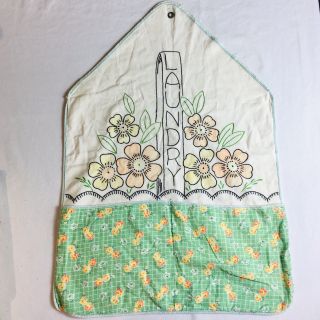 Vintage Clothespin Bag Clothes Line Pin Holder Green Yellow Embroidered Floral