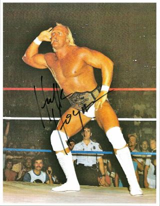 M2066 Hulk Hogan Signed 8x10 W/coa Bonus