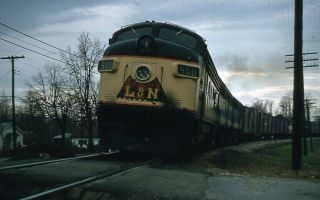 Red Kodachrome Slide Of Train Engine 600 On L&n Rr