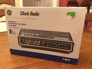 Vintage Space Saver Ge Fm/am Electronic Digital Clock Radio 7 - 4612 Compact