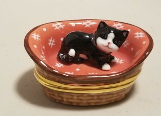 Vintage Black & White Cat In A Bed - Mouse Fine Porcelain Orchid Designs England