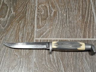 Vintage Queen Cutlery Co.  Queen Steel 82 Fixed Blade Hunting Knife