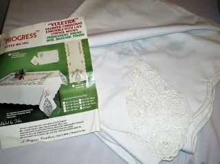 Vintage Progress Stamped Cross Stitch Yuletide Christmas Tablecloth Lace Corner