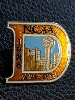 1986 Dallas Ncaa Final Four Pin For Lapels Louisville Duke Kansas Lsu