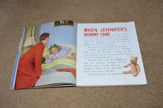 JENNIFER GOES TO SCHOOL vintage 1945 children ' s reading book 3