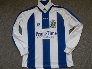 Huddersfield Town Vintage Shirt.  Large.  2002.  L/s.