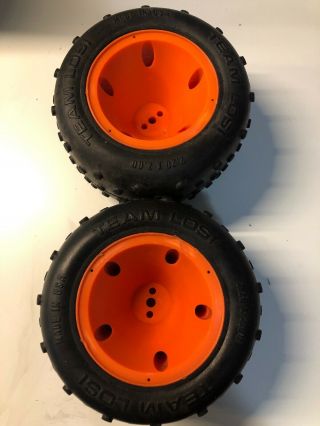 Vintage Team Losi Jrxt Junior T Rear Orange 3 - Piece Wheels W/losi Tires