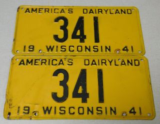 1941 Wisconsin Passenger Car License Plate Pair 3 Digit Number