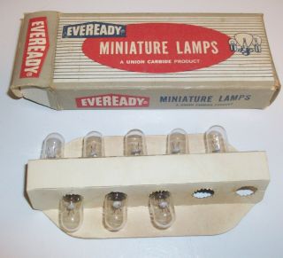 Vintage Eveready General Electric Union Carbide1850 Miniature Lamps 5v 8