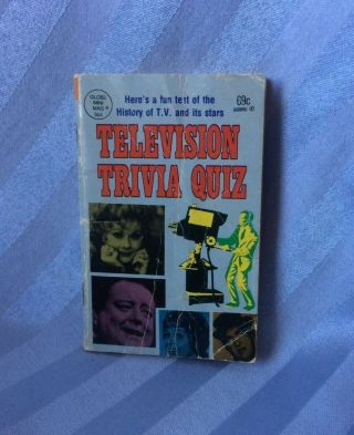 1983 Globe Mini Mag Pocket Size Television Trivia Quiz