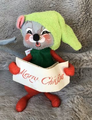 Vintage Annalee Christmas Mouse Caroling 6” Figure 1965 Made In Usa 4904 Euc