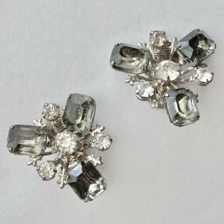 Unsigned Beau Jewels Vintage Smoky Topaz Gray Rhinestone Clip Earrings 836