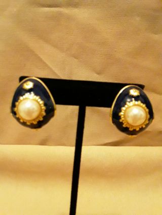 Vintage Joan Rivers Navy Enamel Faux Pearl Gold Tone Clip On Earrings Signed