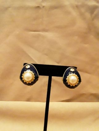 Vintage Joan Rivers Navy Enamel Faux Pearl Gold Tone Clip On Earrings Signed 2