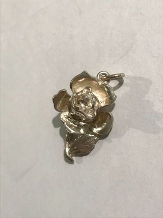 Vintage Solid Silver Nuvo Opening Rose With Yellow Bee Charm Pendant 3.  8 Gr