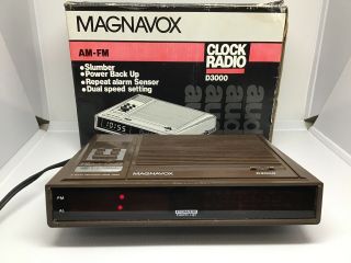 Magnavox Vintage Digital Alarm Clock Am/fm Radio Model D3000 Complete