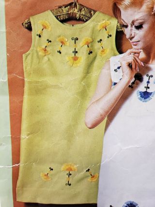 Vintage Paragon Crewel Embroidery Dress Blithe Spirit in Spring Green Lrg (18 - 20) 2