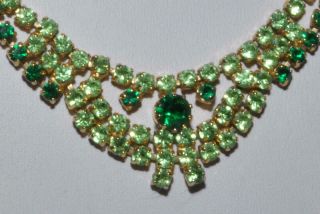 Pretty Vintage Green Rhinestone Necklace