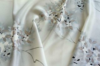 Vintage Japanese Kimono Silk Fabric| Light Grey Silver Hand paint 63 