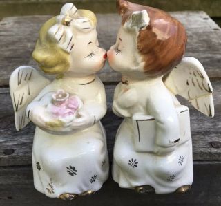 2 Vtg Commodore Kissing Angel Figurines Made In Japan Shelf Sitters Angels