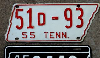 1955 Red On White Tennessee State Shaped License Plate 51 Monroe County