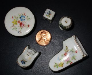 5 Pc Vintage Made In Japan Miniature Porcelain China Doll Furniture