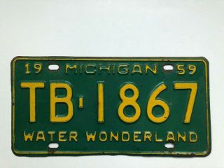 Vintage 1959 Michigan License Plate Tb - 1867 Green/yellow Water Wonderland