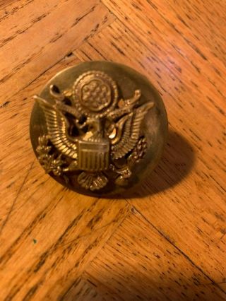 Vintage Ww2 Us Army Gold Eagle Screwback Military Brass Hat Badge Pin