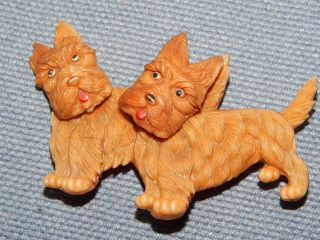 VINTAGE 1940 ' s CELLULOID PLASTIC TWIN DOGS WITH MOVING HEADS BROOCH RETRO 2