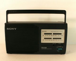 Vtg Sony Fm Am 2 Band Small Radio Icf - 24 Plug In Or Batteries