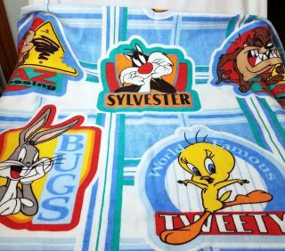 Vtg Looney Tunes Polyester Acrylic Blanket Bedding 68x88 Bugs Bunny Taz Tweety