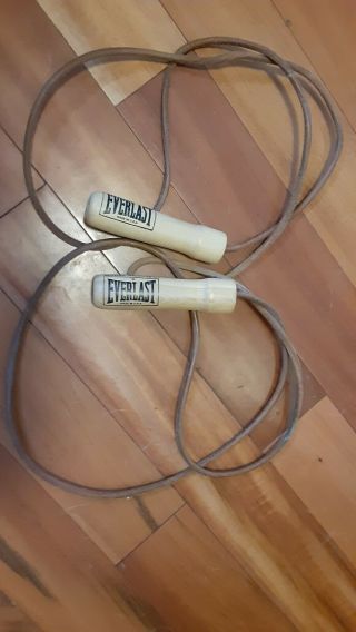 Vintage Everlast Boxing Leather Jump Rope Wood Handles 9.  5 Feet Great Cond
