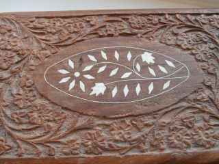 STUNNING VINTAGE INDIAN HAND CARVED WOODEN BOX 8 