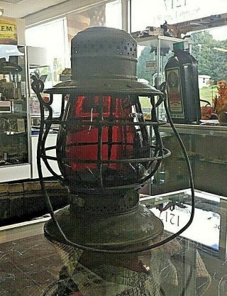 Vintage Dietz No.  39 Steel Clad Red Globe Railroad Lantern Made In N.  Y.  C.