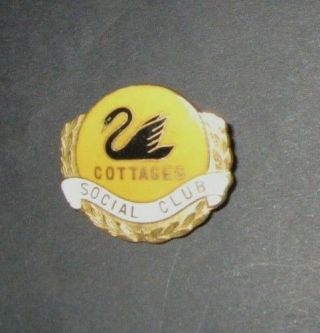 Swan Cottage Cottages Vintage Social Club Badge Western Australia Metal & Enamel