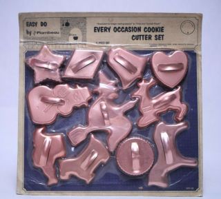 Vintage Aluminum Copper - Tone Cookie Cutter Set On Card